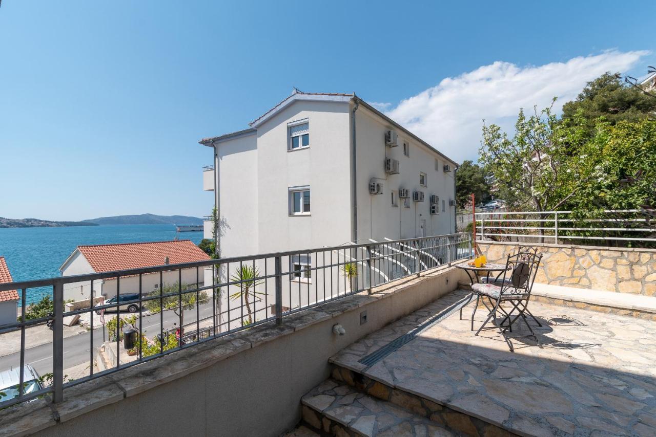 Apartments Liam Трогир Экстерьер фото
