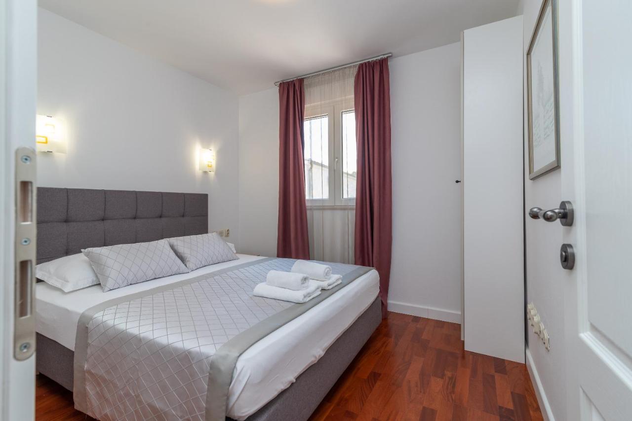 Apartments Liam Трогир Экстерьер фото